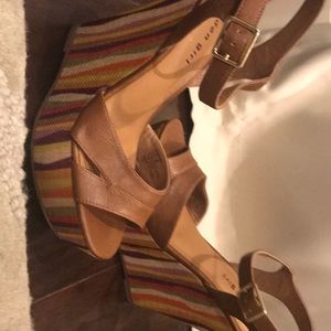 Madden girl wedges